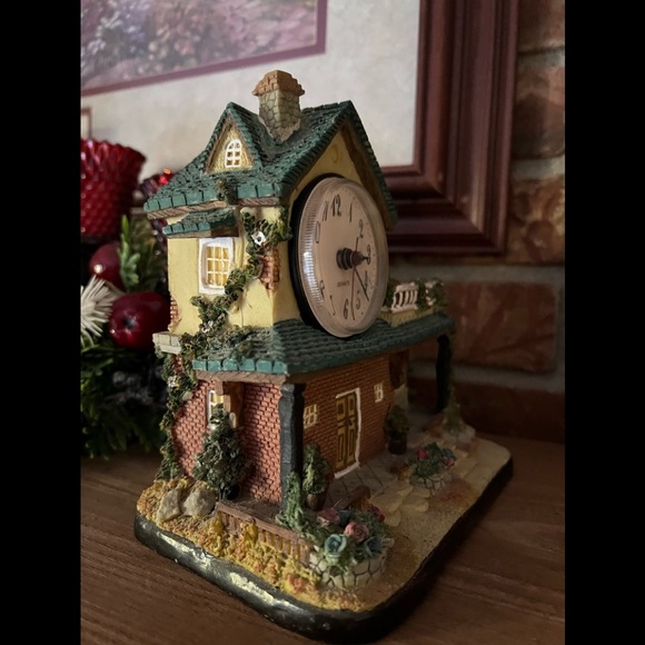 Rare vintage 1973 Victorian Rose Manor Clock - Picture 3 of 9